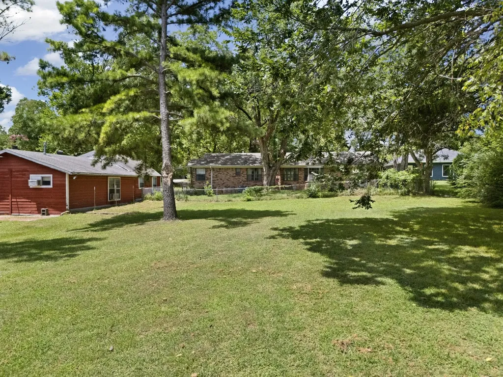 830 Layne Drive Denison TX 75020