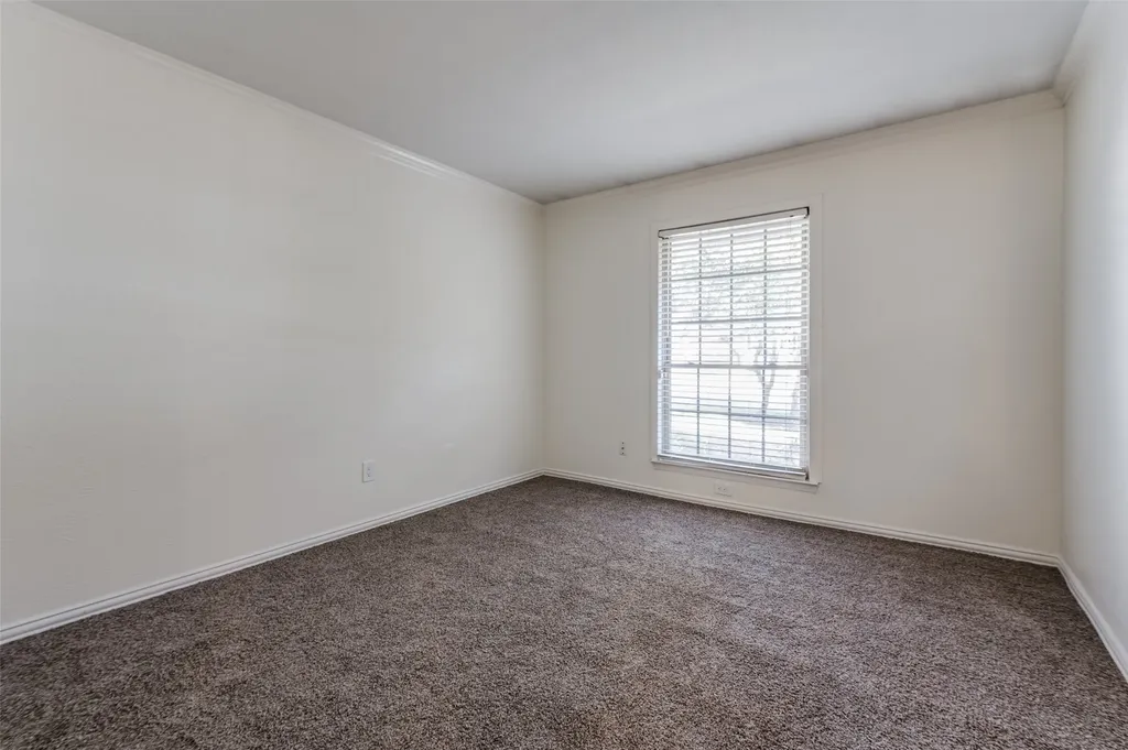 13702 Flagstone Lane Dallas TX 75240