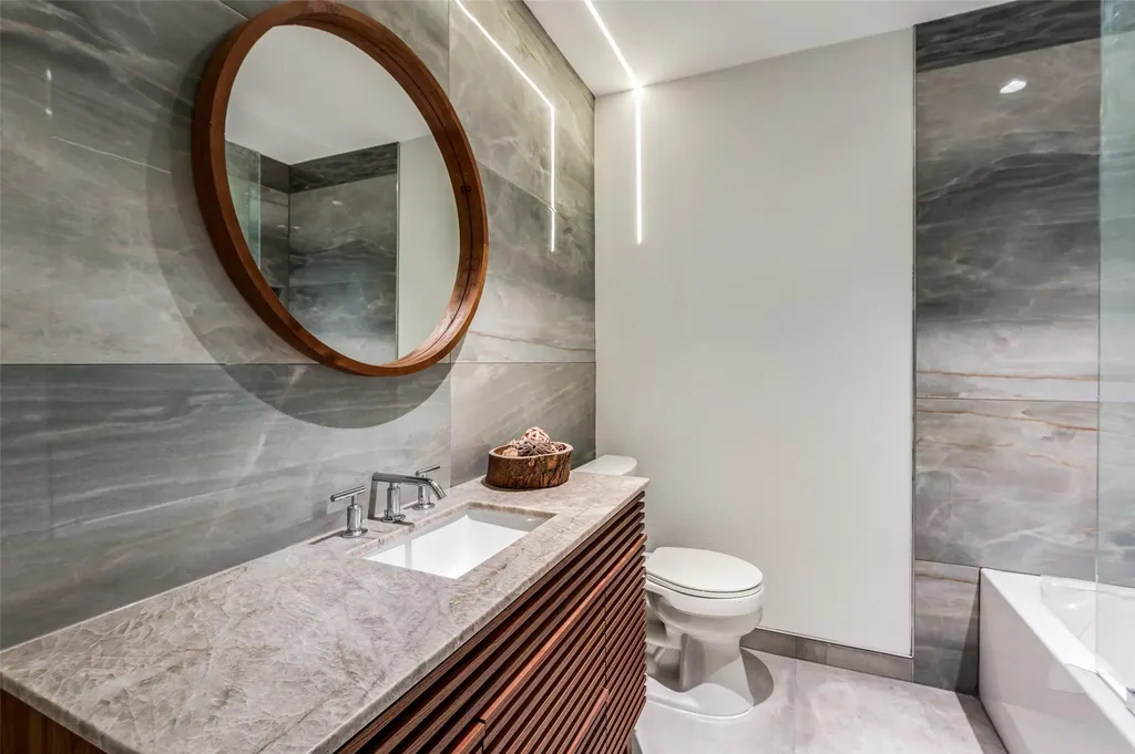 13702 Flagstone Lane Dallas TX 75240