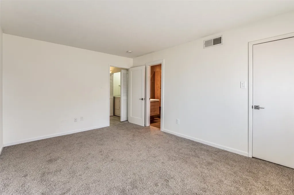 13702 Flagstone Lane Dallas TX 75240