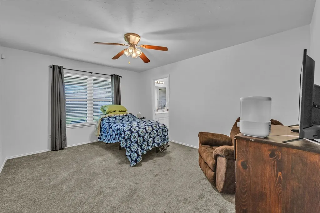 5909 Colebrook Court Arlington TX 76017