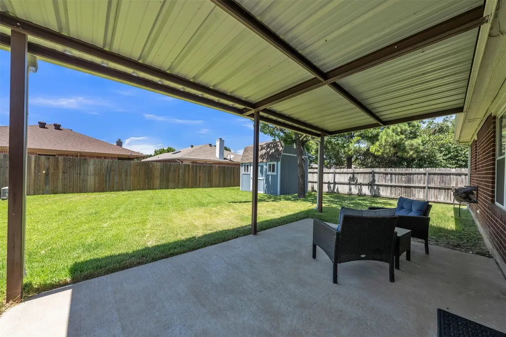 5909 Colebrook Court Arlington TX 76017