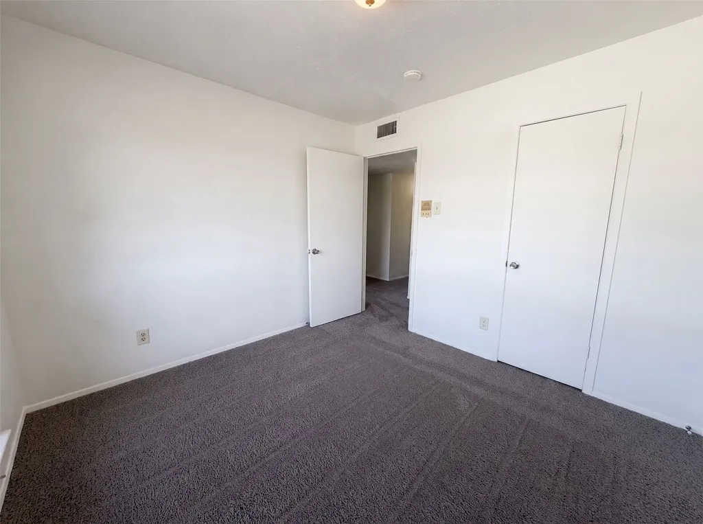260 Rolling Hills Place Lancaster TX 75146