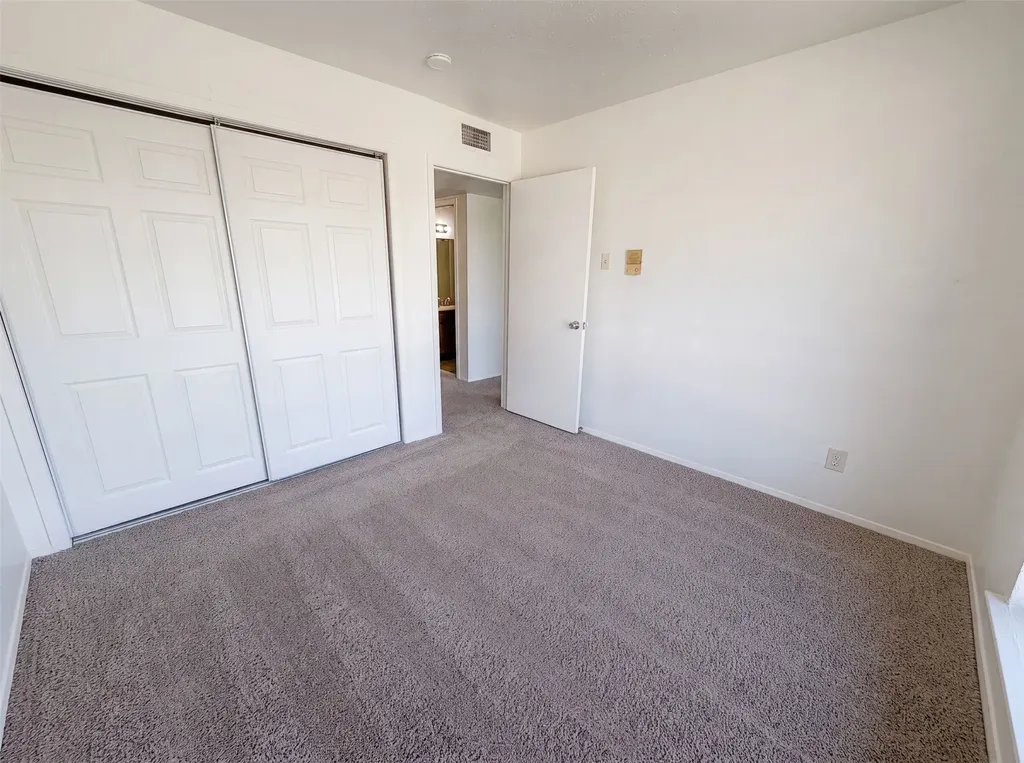 260 Rolling Hills Place Lancaster TX 75146