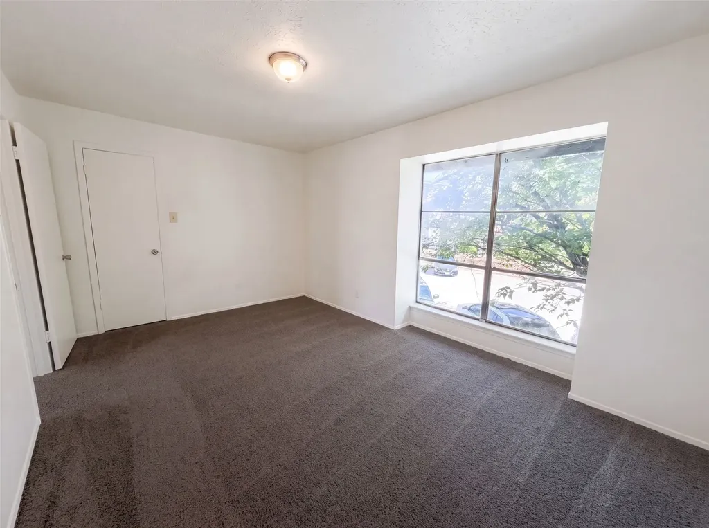 260 Rolling Hills Place Lancaster TX 75146