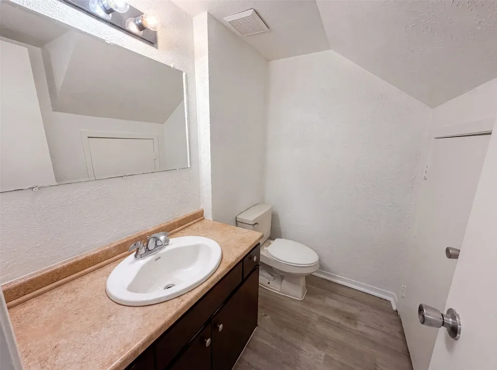 260 Rolling Hills Place Lancaster TX 75146