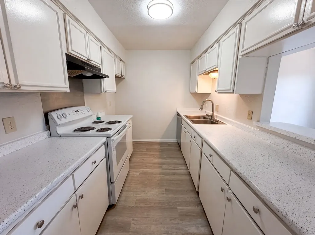 260 Rolling Hills Place Lancaster TX 75146