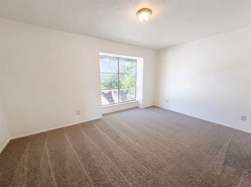 260 Rolling Hills Place Lancaster TX 75146