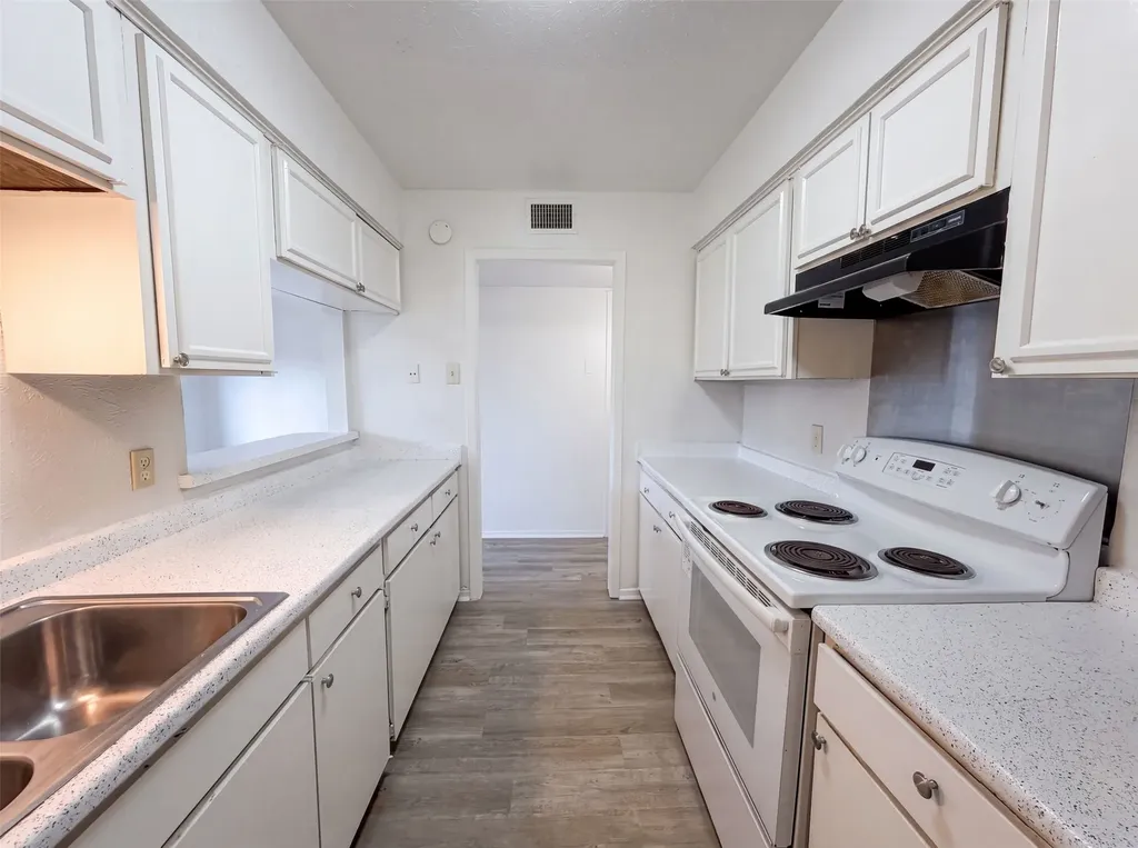 260 Rolling Hills Place Lancaster TX 75146