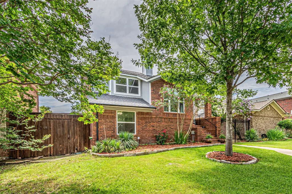 2903 Golden Gate Court Carrollton TX 75007
