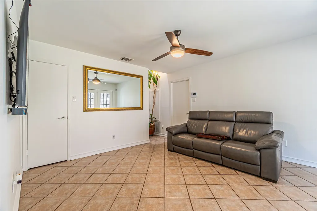 2903 Golden Gate Court Carrollton TX 75007