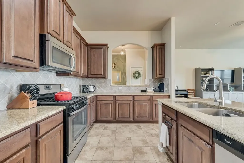 908 Honey Locust Drive Fate TX 75087