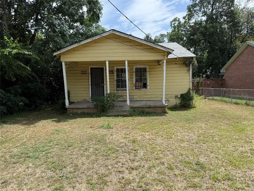 2318 Macon Street Dallas TX 75215