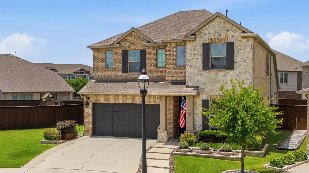 4721 Franklin Drive Carrollton TX 75010