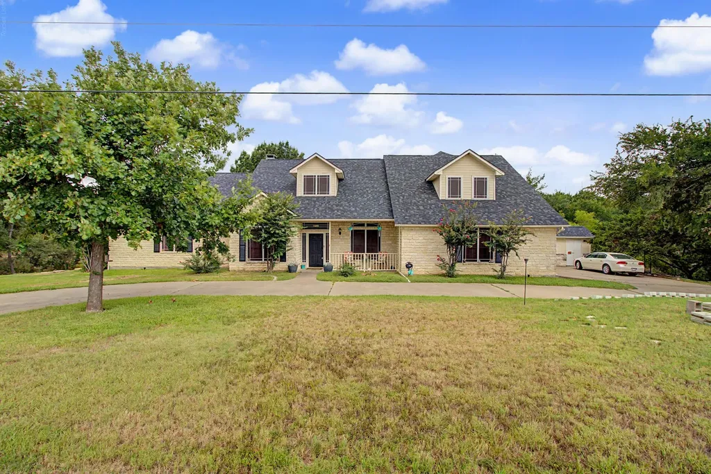 3558 S Nolan River Road Cleburne TX 76033