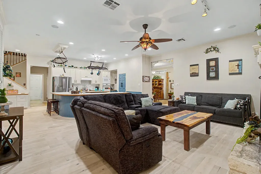 3558 S Nolan River Road Cleburne TX 76033