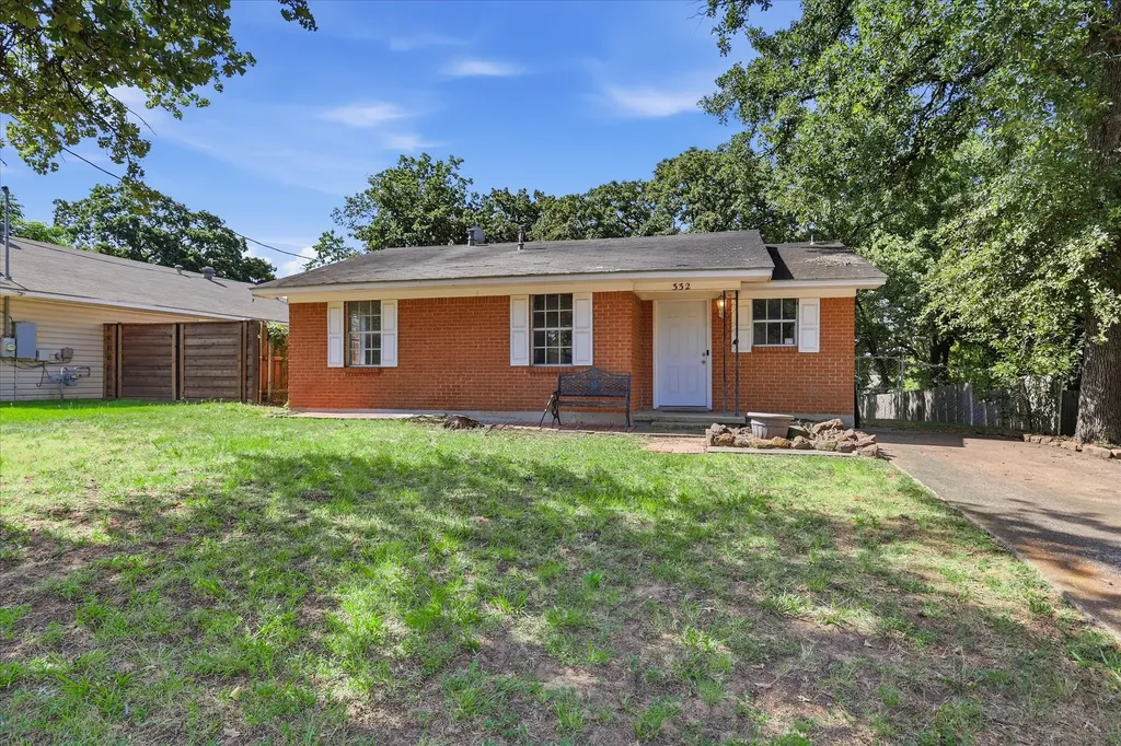 332 Ruth Street Denton TX 76205