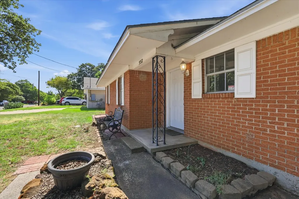 332 Ruth Street Denton TX 76205
