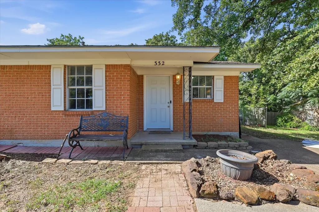 332 Ruth Street Denton TX 76205