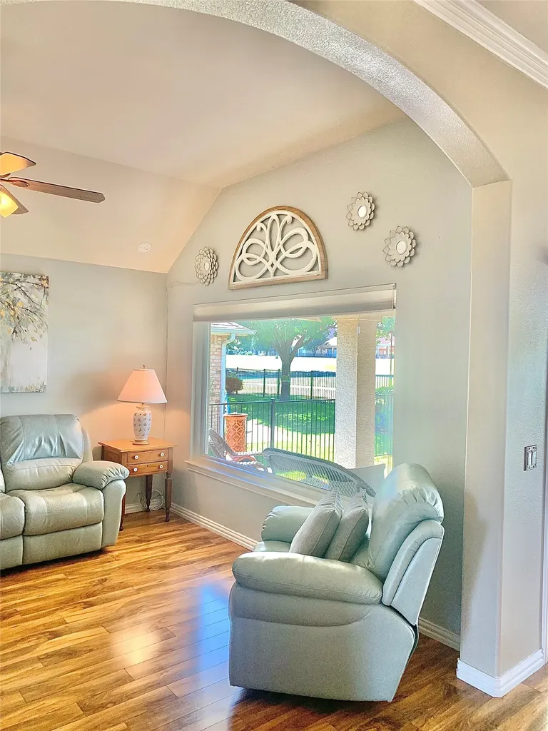 9400 Orangewood Trail Denton TX 76207