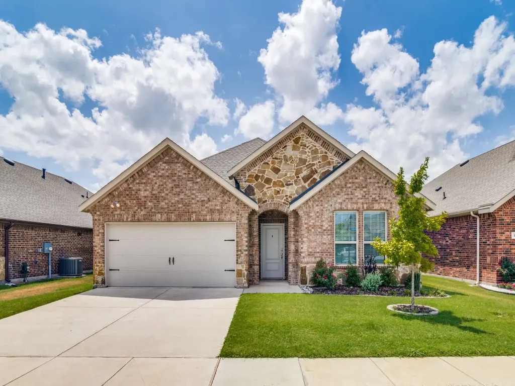 763 Philadelphia Street Fate TX 75189