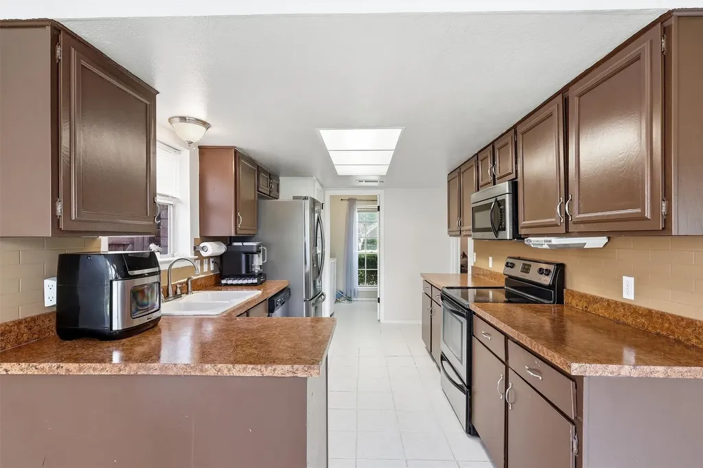 2601 Raintree Drive Plano TX 75074