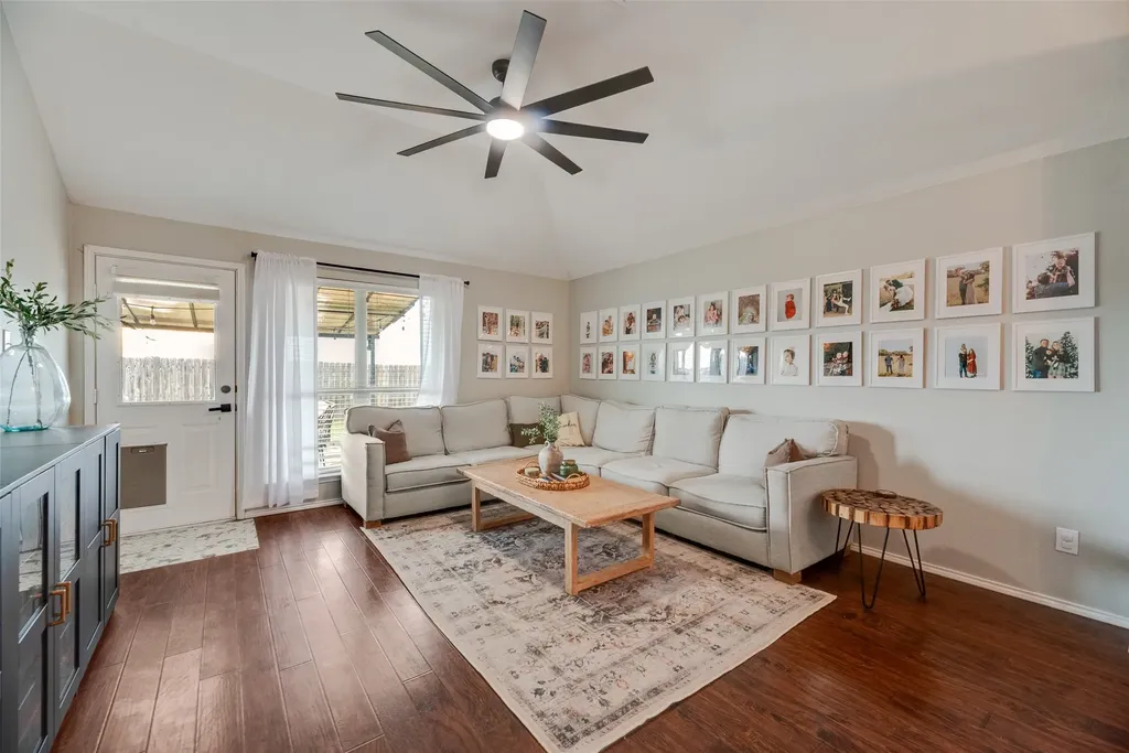 300 Meadow View Lane Anna TX 75409