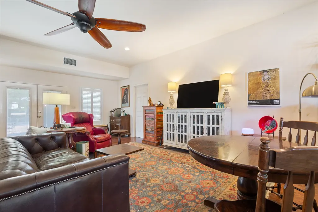 564 Sam Bass Road Mcgregor TX 76657