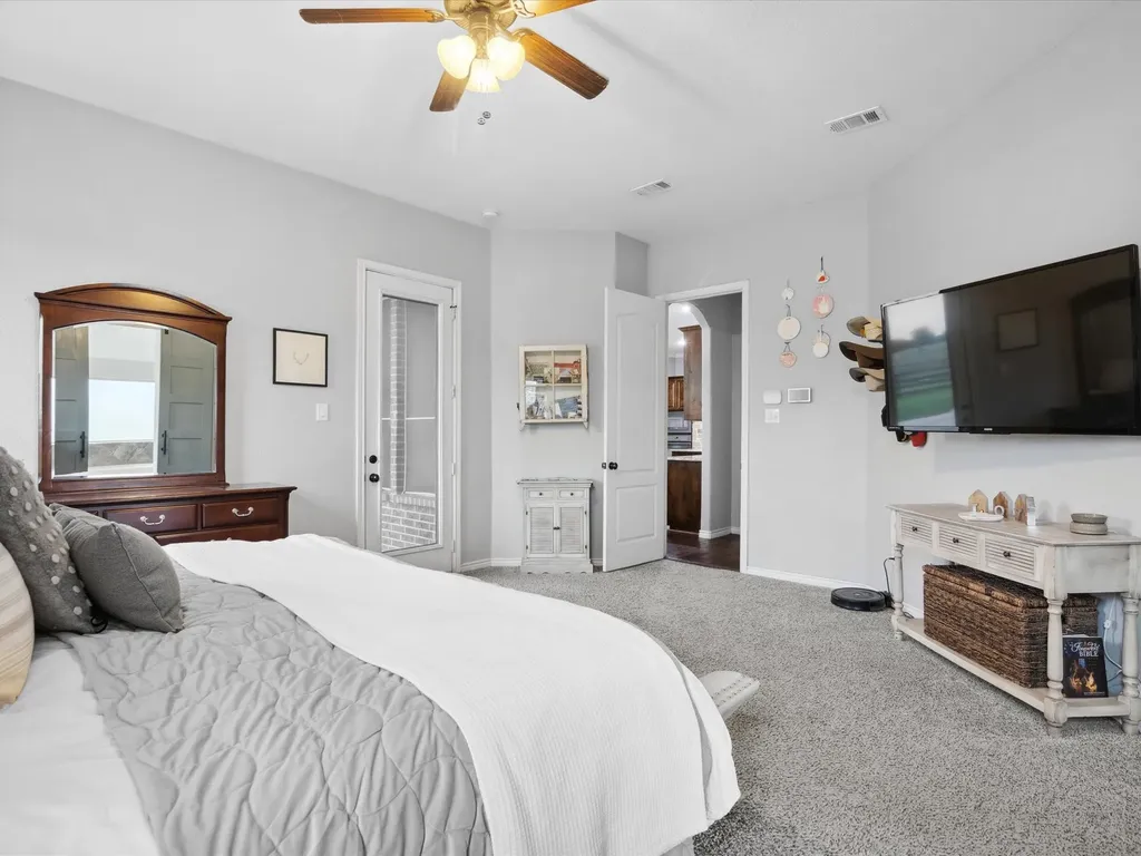 25459 Dove Hollow Drive Justin TX 76247