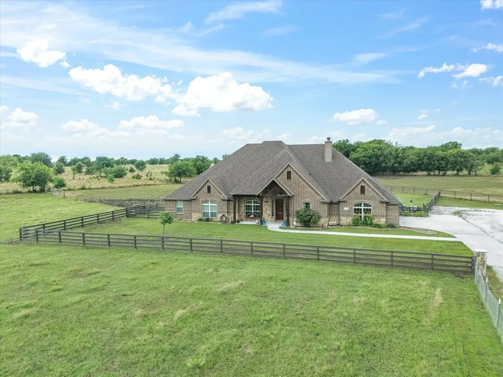 25459 Dove Hollow Drive Justin TX 76247