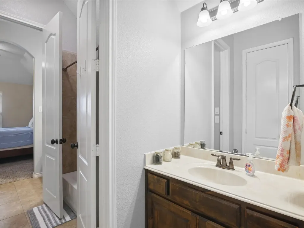25459 Dove Hollow Drive Justin TX 76247
