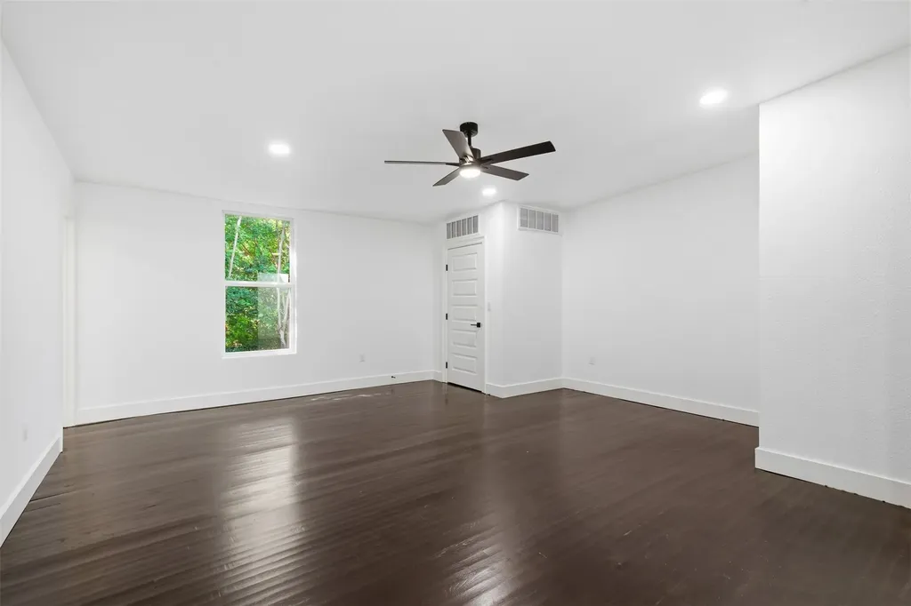 1407 Tranquilla Drive Dallas TX 75218