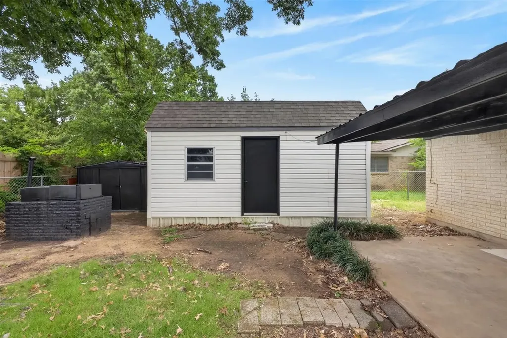 5202 Cloyce Court North Richland Hills TX 76180