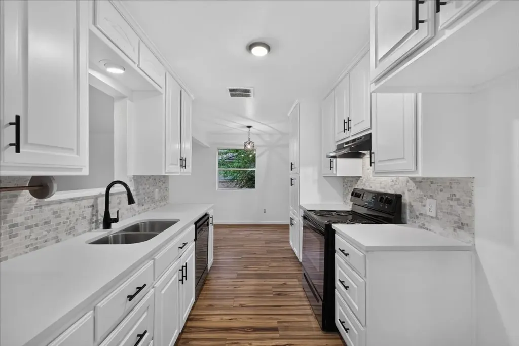 5202 Cloyce Court North Richland Hills TX 76180