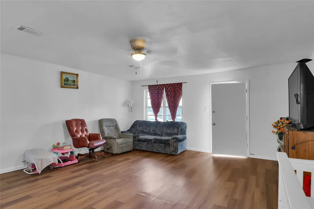 1938 El Paso Street Grand Prairie TX 75051