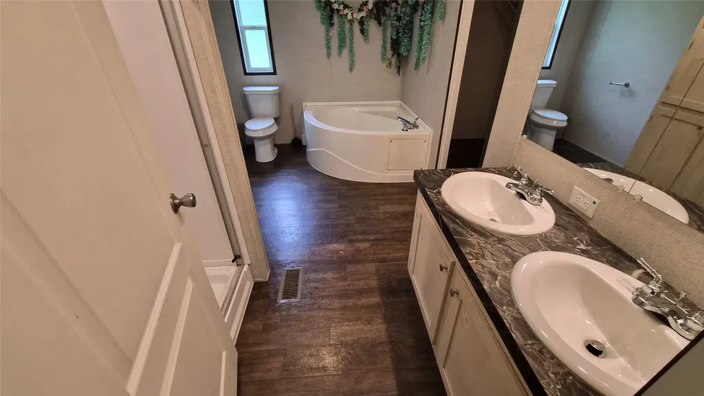 9932 Lareta Street Keithville LA 71047