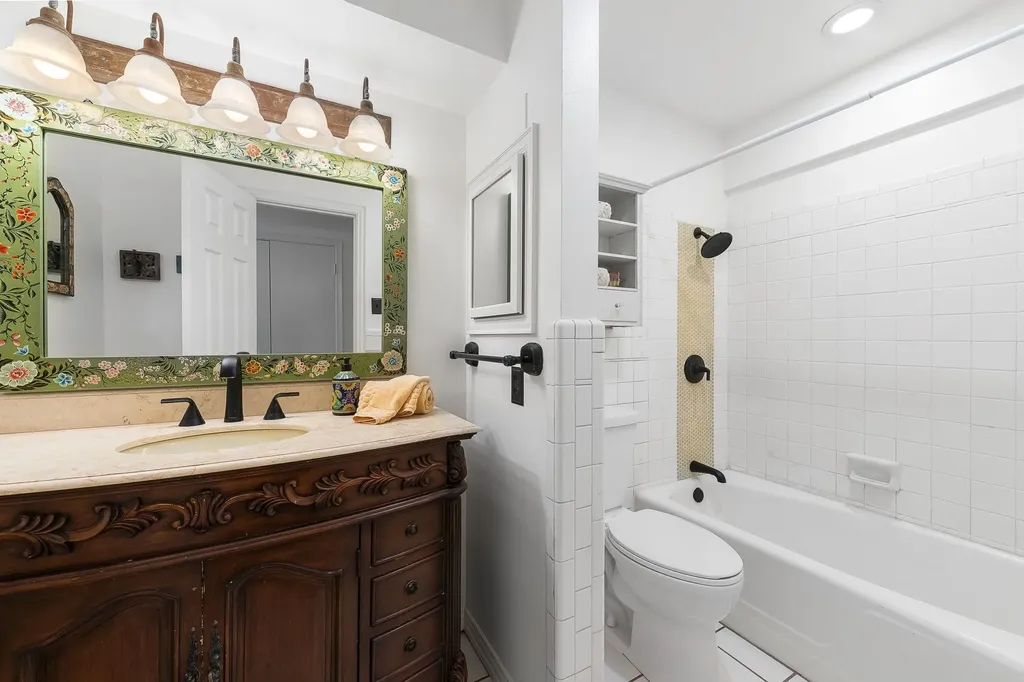 2677 Heatherwood Drive Dallas TX 75228