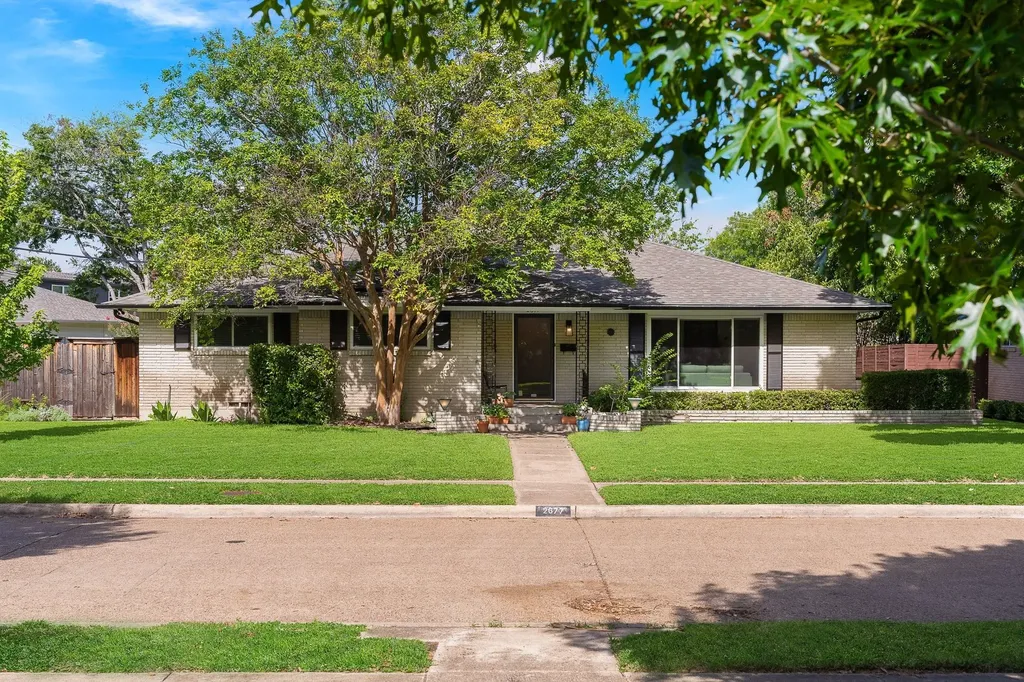 2677 Heatherwood Drive Dallas TX 75228