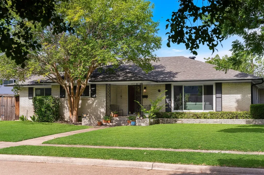 2677 Heatherwood Drive Dallas TX 75228