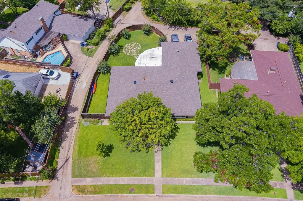 2677 Heatherwood Drive Dallas TX 75228