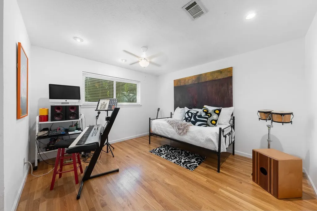 2677 Heatherwood Drive Dallas TX 75228