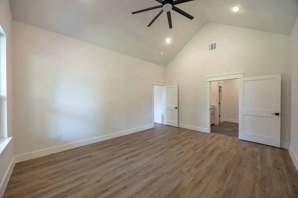 2904 Hiawatha Trail Lake Worth TX 76135