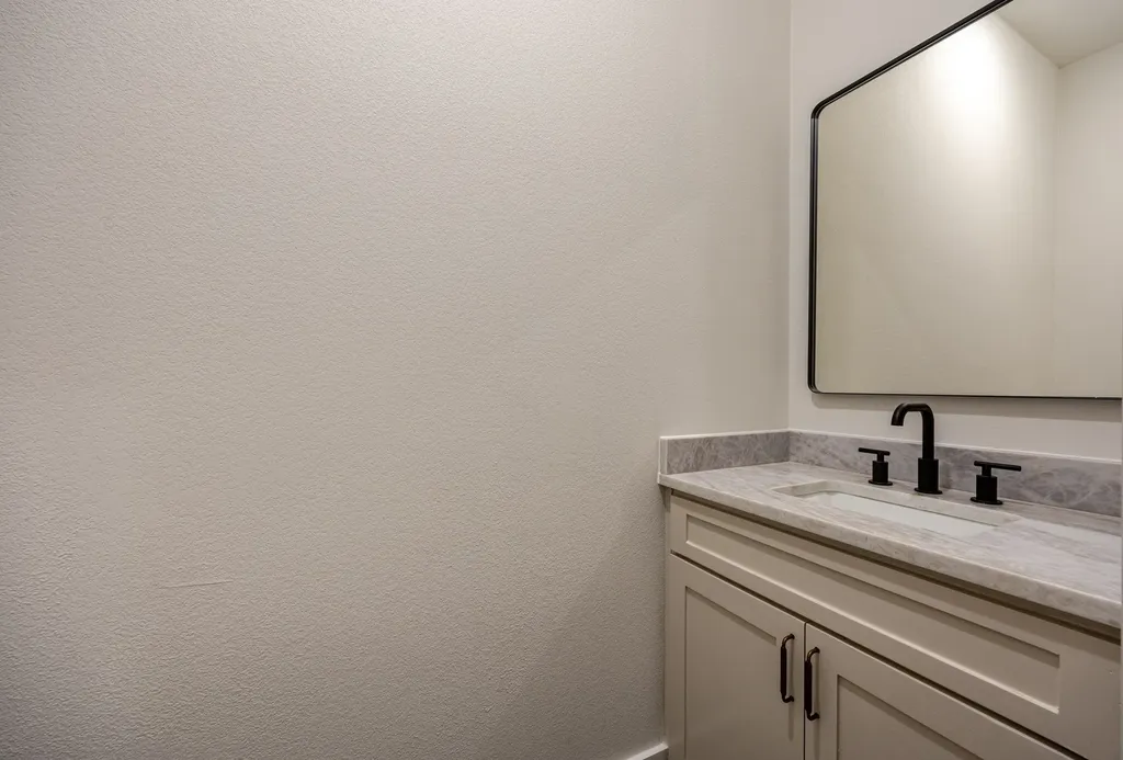 2904 Hiawatha Trail Lake Worth TX 76135