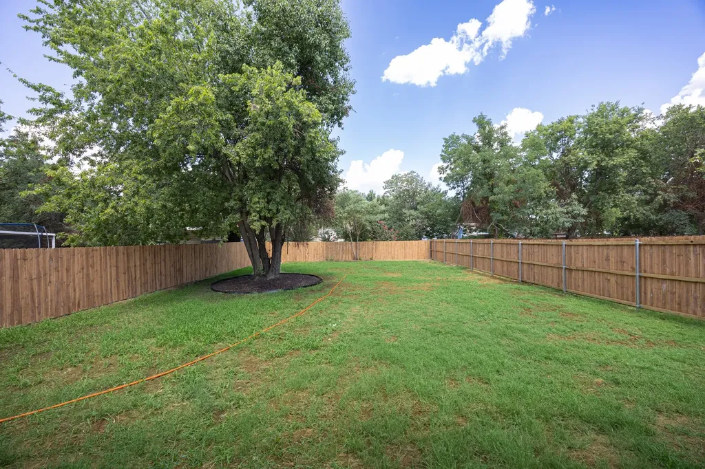 2904 Hiawatha Trail Lake Worth TX 76135