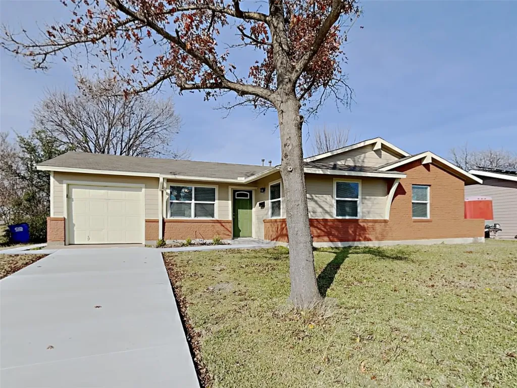 2877 Joanna Drive Farmers Branch TX 75234