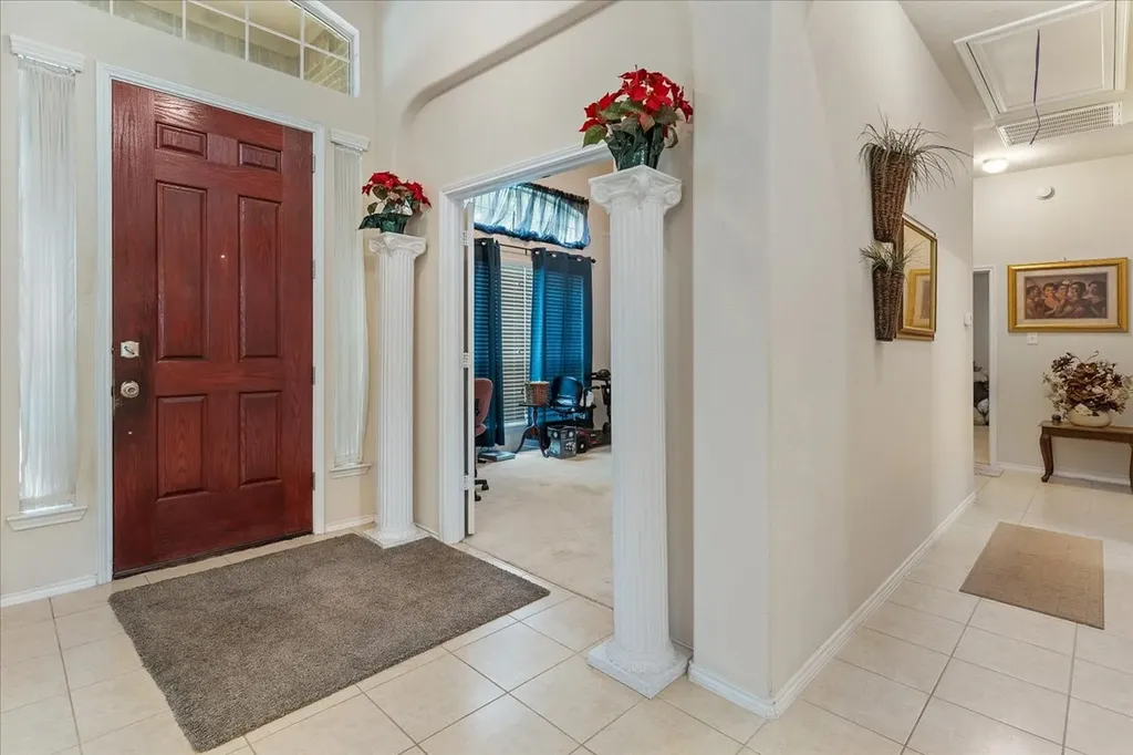 817 Trailwood Drive Desoto TX 75115