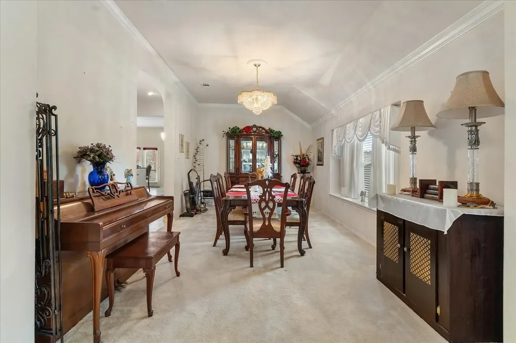 817 Trailwood Drive Desoto TX 75115