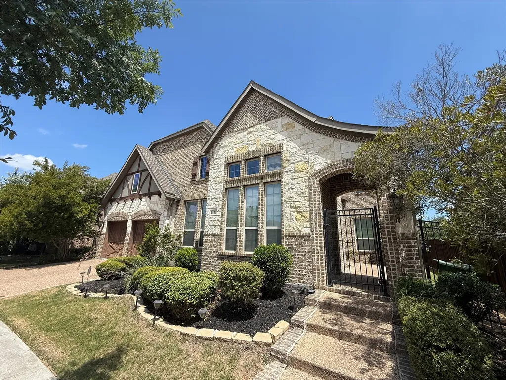 1101 Prairie Ridge Lane Arlington TX 76005