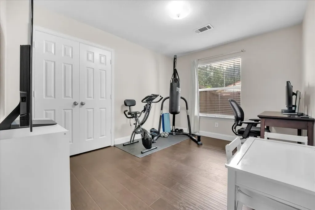 115 E Cason Street Irving TX 75061