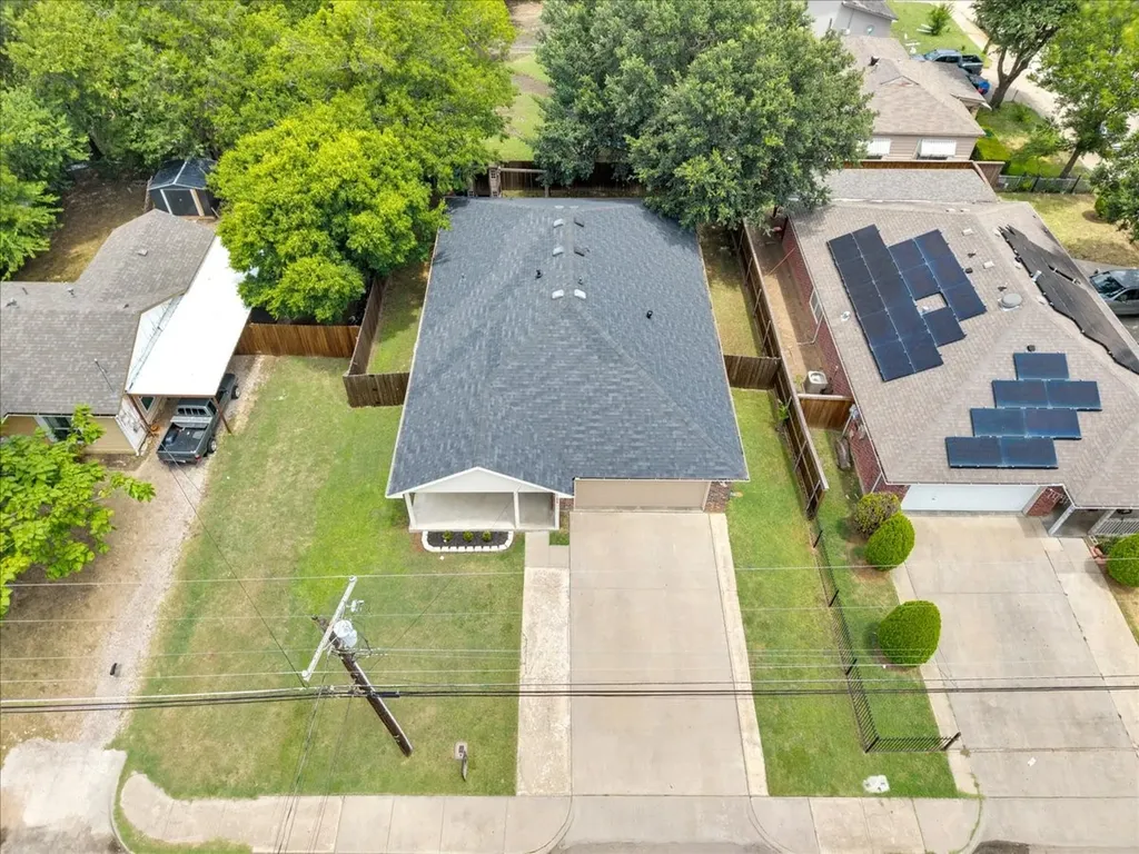 115 E Cason Street Irving TX 75061